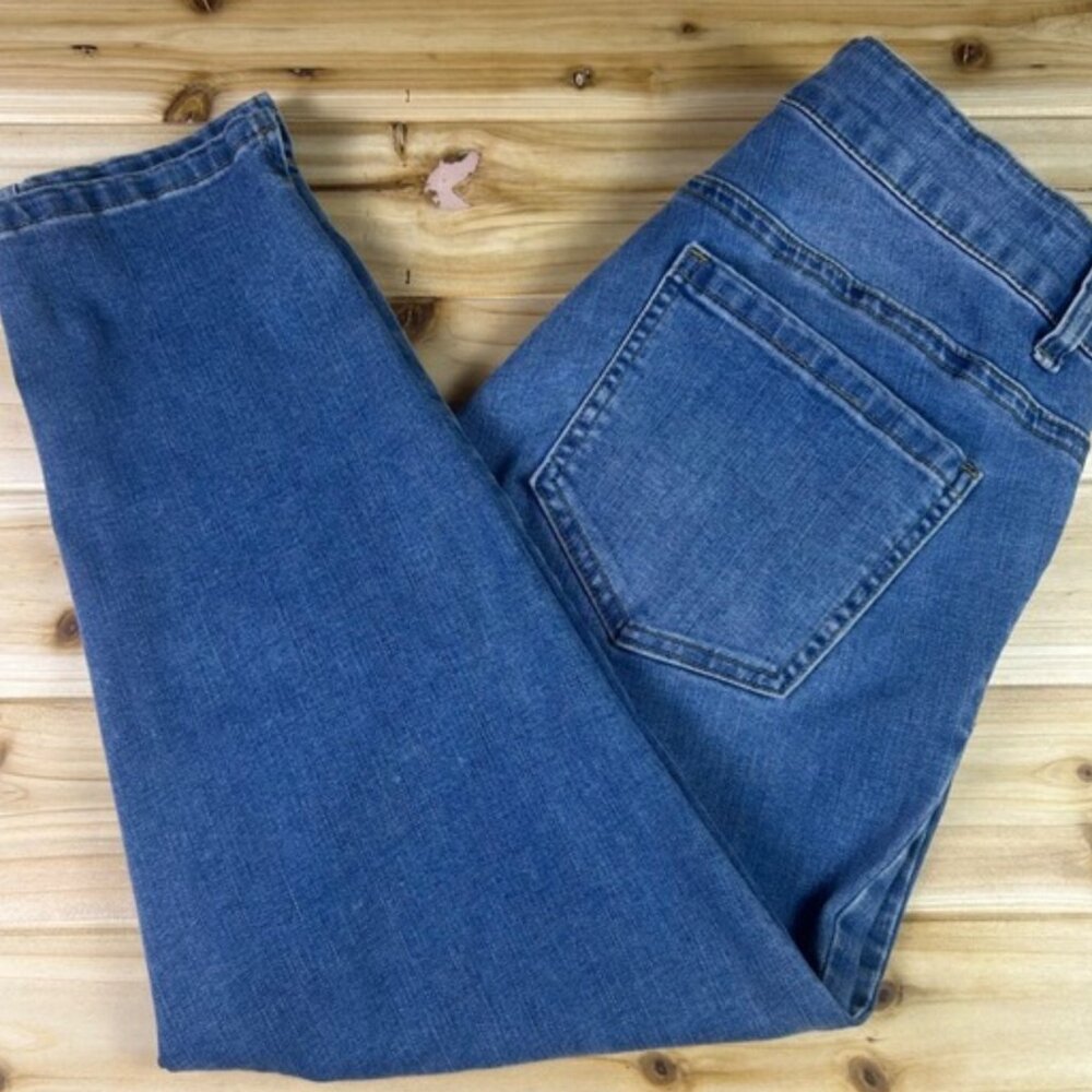 Denim Jeans Capri medium wash Split Cuff ankle slits